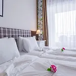 מלון דירות Gardenia Palace