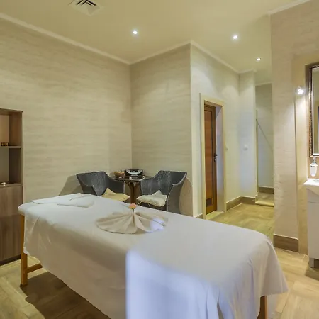 Gardenia Palace Lejlighedshotel 3*