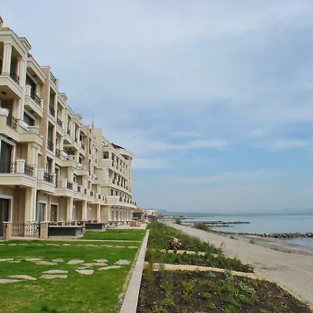 Gardenia Palace Lejlighedshotel 3*