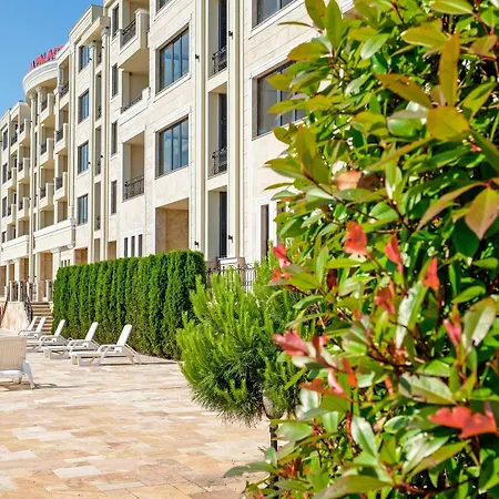 Aparthotel Gardenia Palace 3*